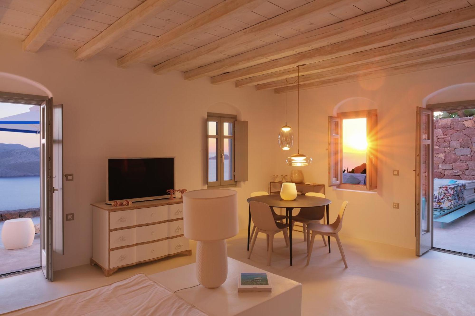 Odyssey Rock Milos Sunset Suites Plaka  Quarto foto