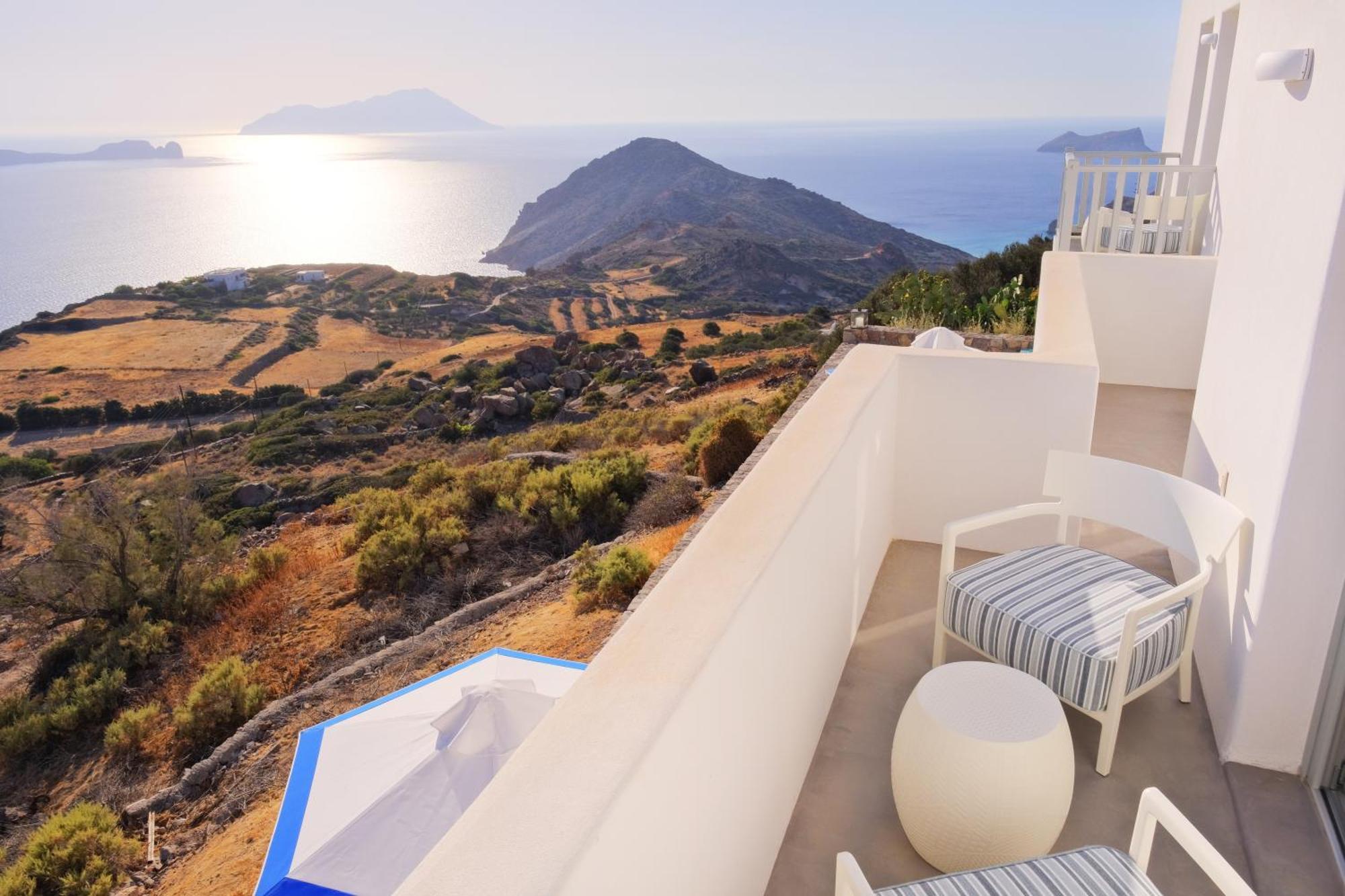 Odyssey Rock Milos Sunset Suites Plaka  Quarto foto